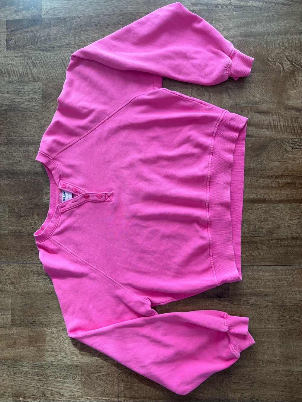 Old Navy Women’s Bright Pink Crewneck Sweatshirt